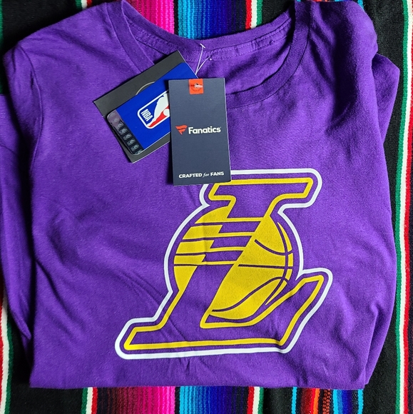 Lakers - Picture 3 of 4